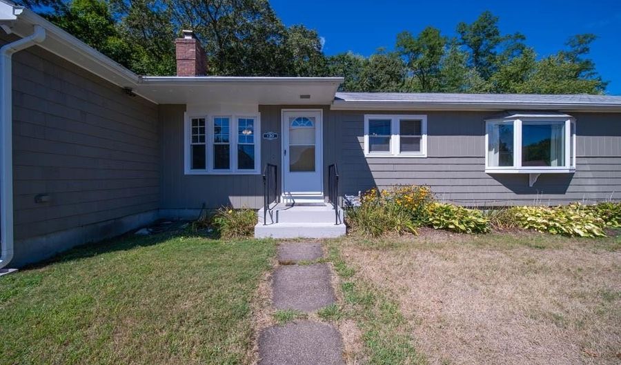 130 Austin Rd, North Kingstown, RI 02852 - 4 Beds, 2 Bath