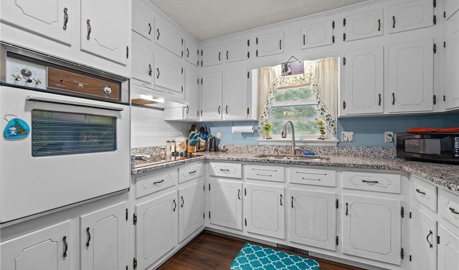 1933 Gold Hill Rd, Asheboro, NC 27203 - 3 Beds, 3 Bath