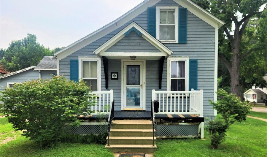 8 E Mcgregor St, Algona, IA 50511 - 3 Beds, 1 Bath