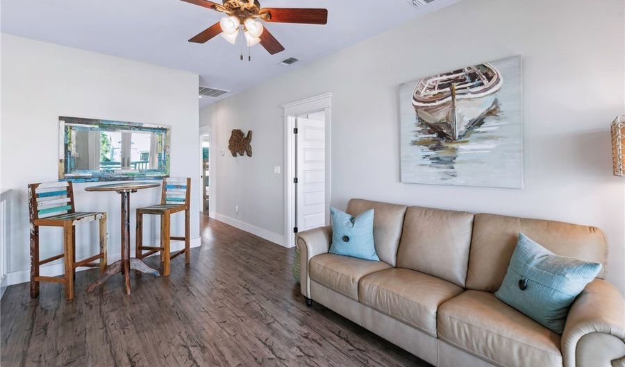 1009 Fiji Dr, Rockport, TX 78382 - 4 Beds, 4 Bath