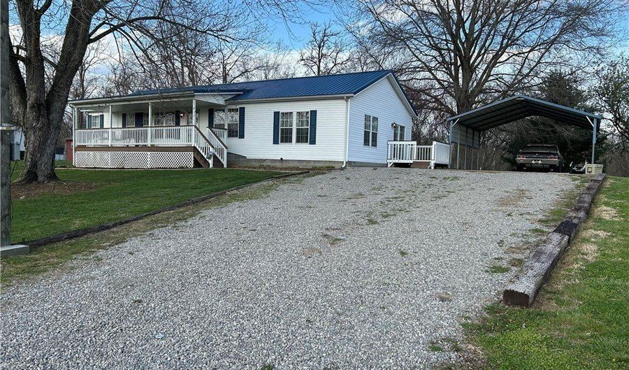 202 Blackbird Dr, Ashton, WV 25503 - 3 Beds, 2 Bath