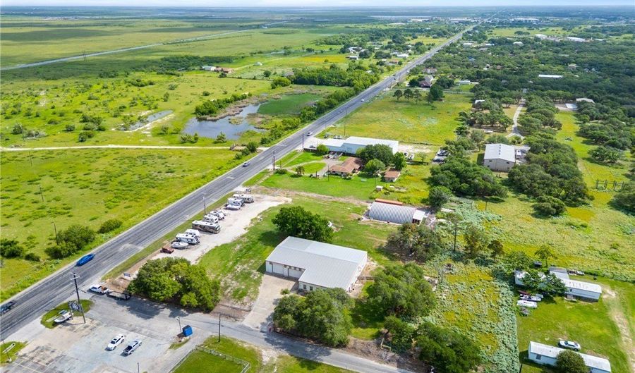 2570 County Road 2028, Aransas Pass, TX 78336 - 5 Beds, 4 Bath