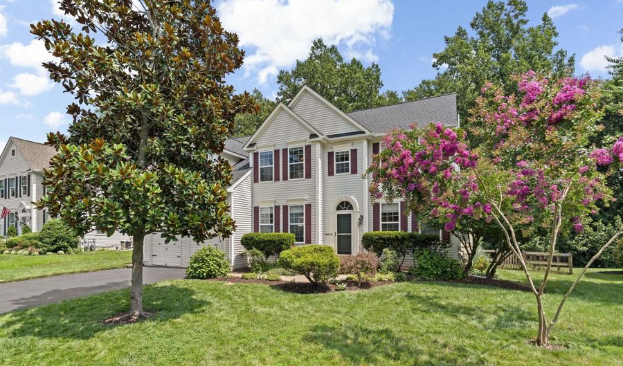 8537 WILLOW WISP Ct, Laurel, MD 20723 - 5 Beds, 4 Bath