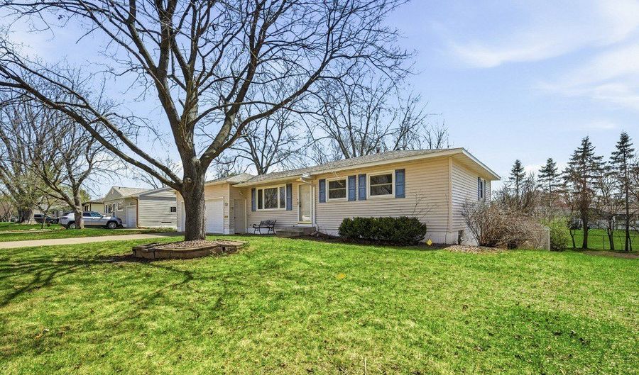 2535 Hayden Ave, Altoona, WI 54720 - 2 Beds, 2 Bath
