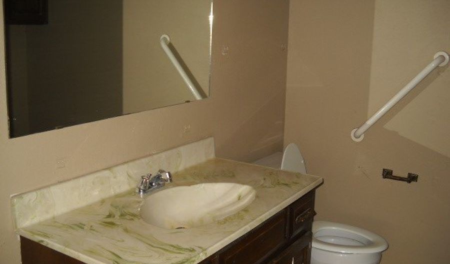 925 Minter Ln, Abilene, TX 79603 - 2 Beds, 2 Bath