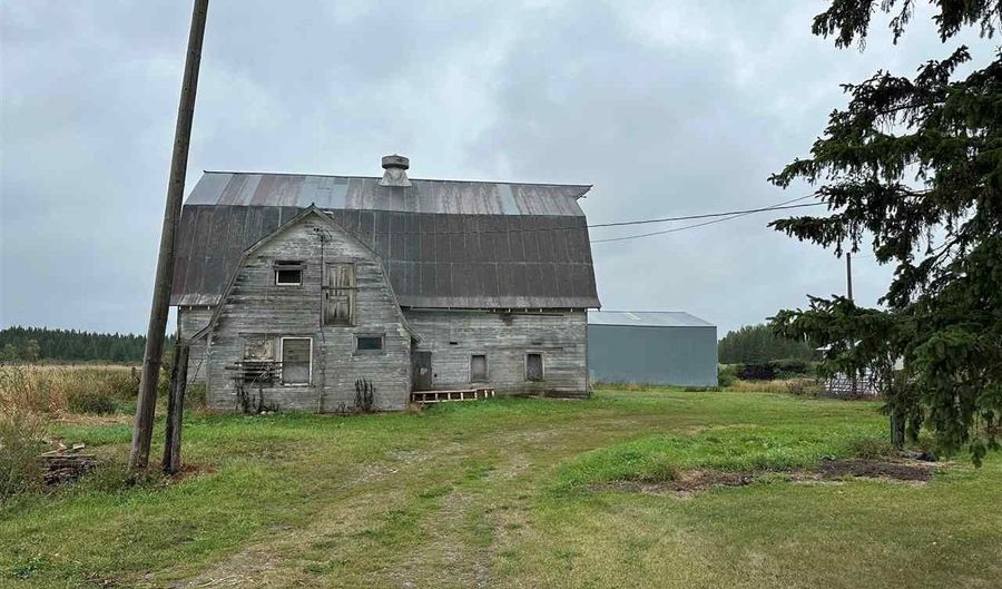 8874 Highway 25, Angora, MN 55703 - 4 Beds, 1 Bath