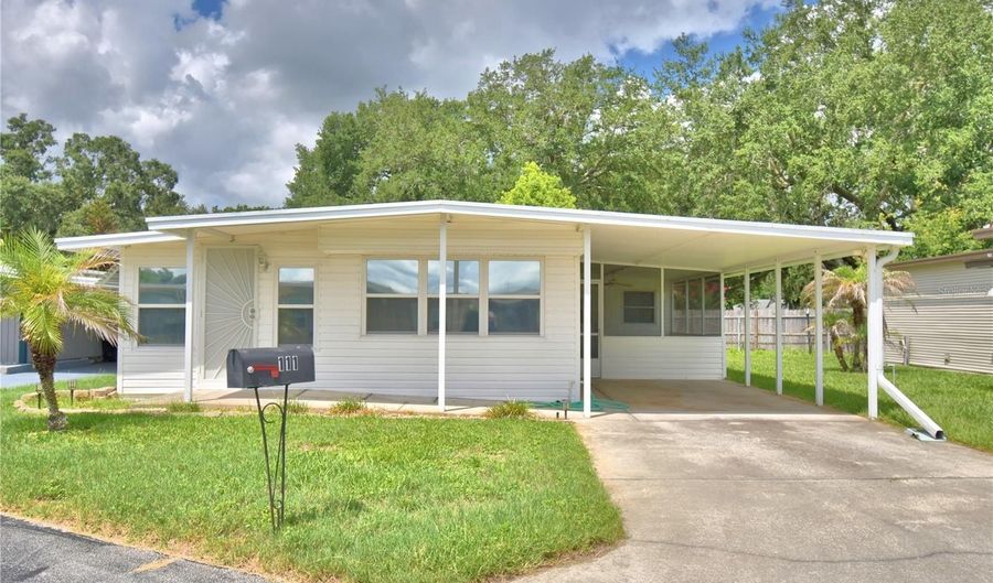 111 PARADISE Ln, Auburndale, FL 33823 - 2 Beds, 2 Bath