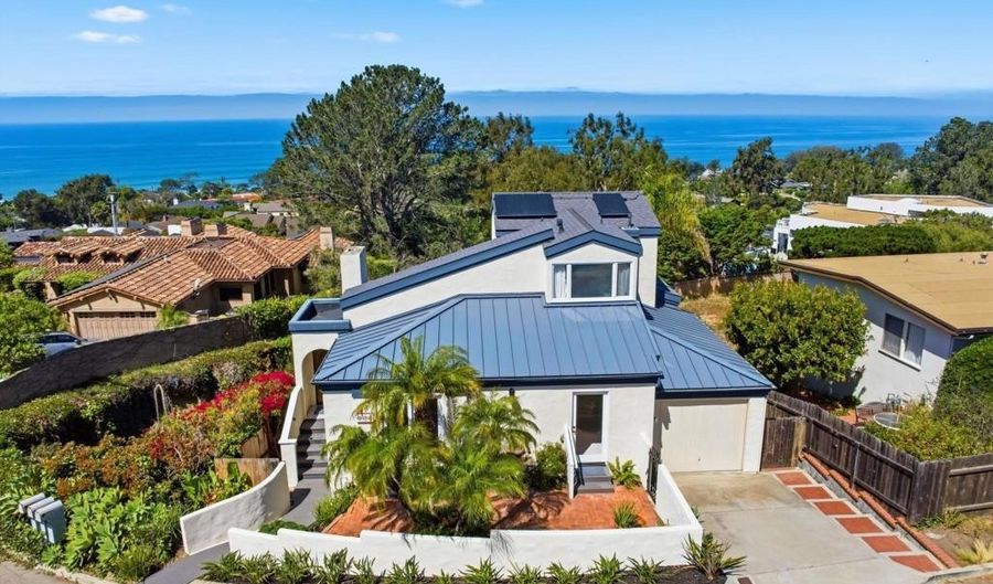 622 Kalamath Dr, Del Mar, CA 92014 - 4 Beds, 3 Bath