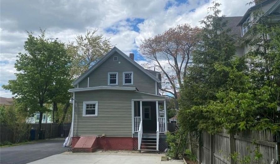 164 Norwood Ave, Cranston, RI 02905 - 4 Beds, 2 Bath