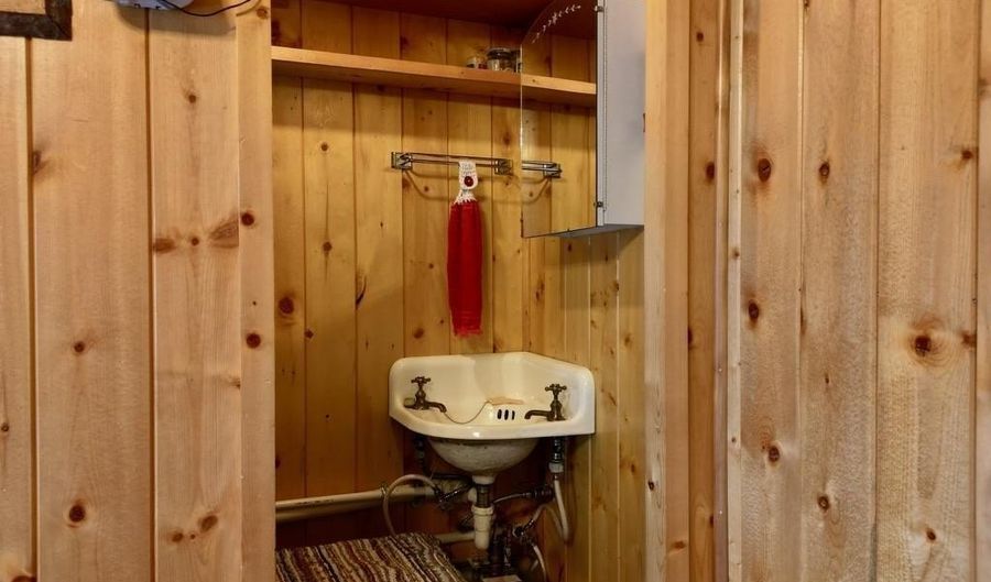 103 Main St, Almont, CO 81210 - 1 Beds, 0 Bath