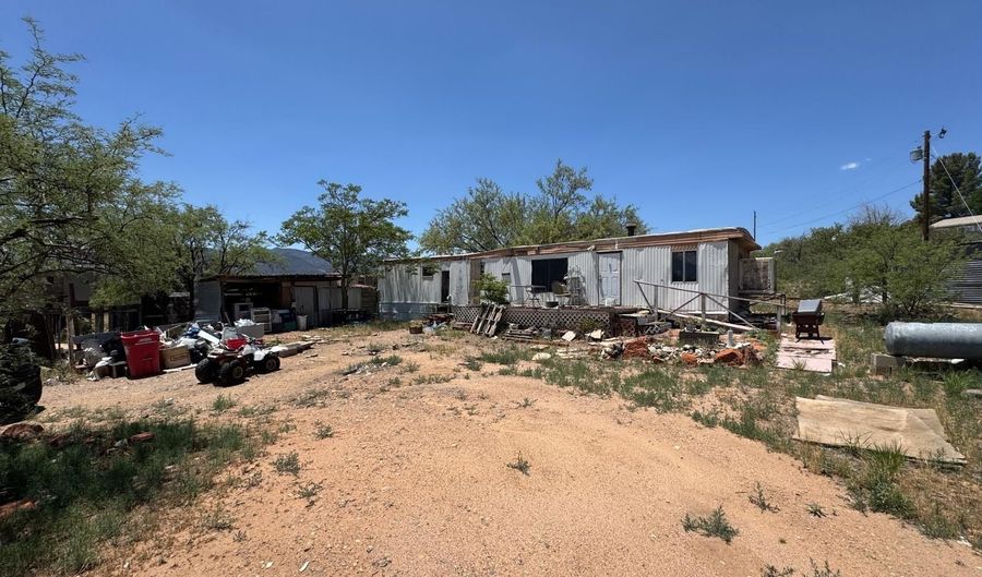 212 E MECKEM Ln, Camp Verde, AZ 86322 - 2 Beds, 1 Bath