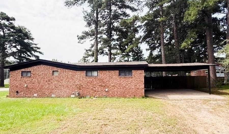 2502 N Lakeview, Benton, AR 72015 - 3 Beds, 2 Bath