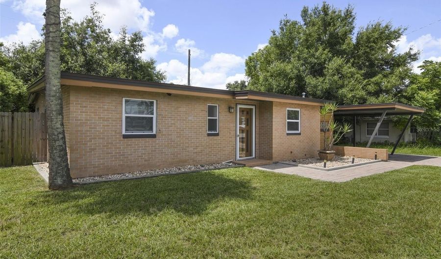 1012 W FAIRBANKS Ave, Orlando, FL 32804 - 2 Beds, 2 Bath