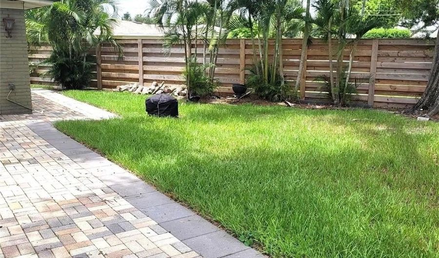 307 BAY St, Auburndale, FL 33823 - 3 Beds, 1 Bath