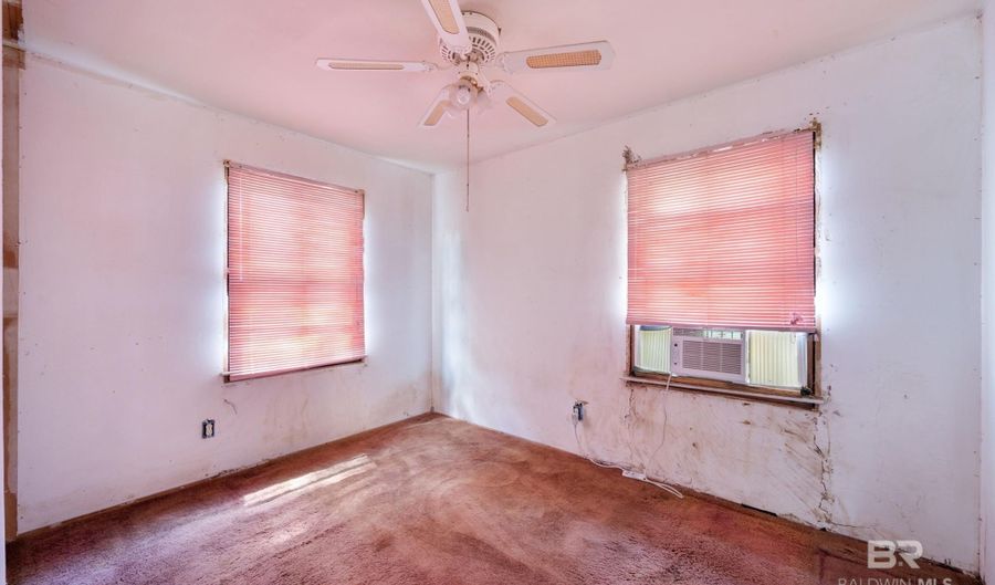 320 E Mango St, Bay Minette, AL 36507 - 3 Beds, 1 Bath