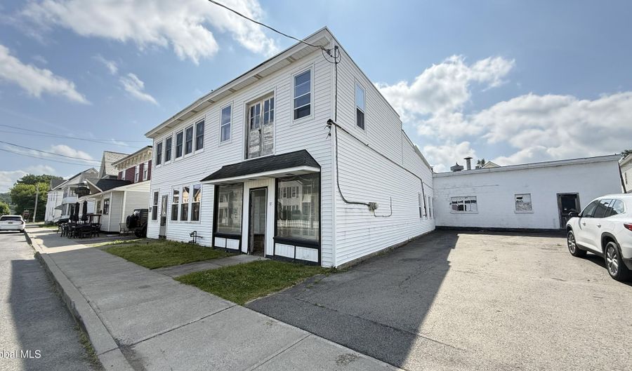 55 Broad St, Amsterdam, NY 12010 - 0 Beds, 1 Bath