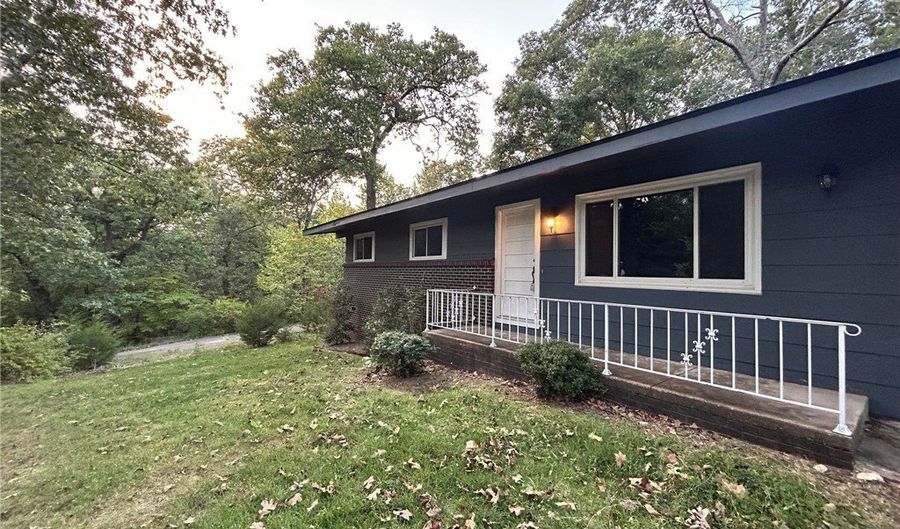 2 Powick Ln, Bella Vista, AR 72714 - 3 Beds, 2 Bath