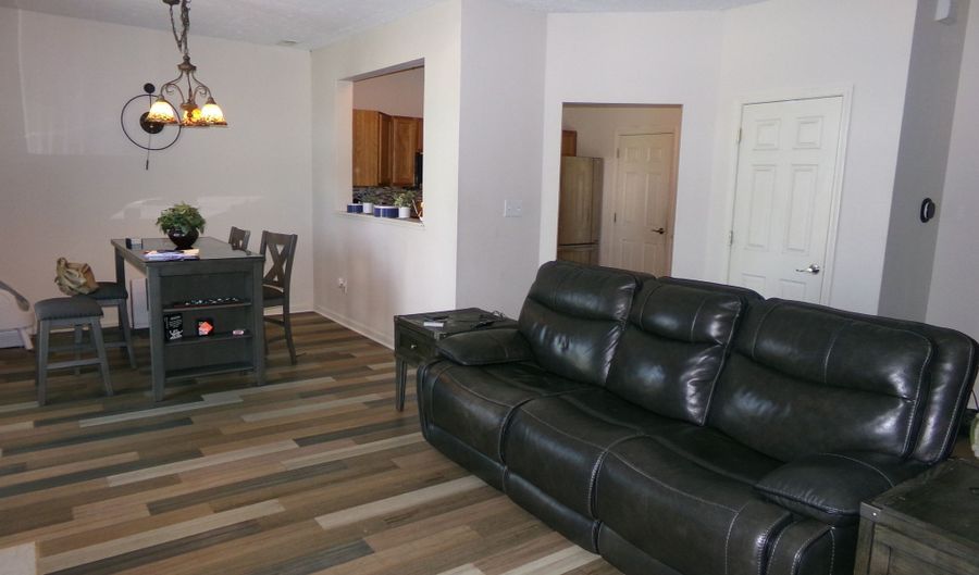7034 Forrester Ln, Indianapolis, IN 46217 - 3 Beds, 3 Bath