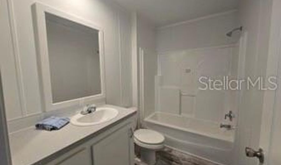 55515 LISA St, Astor, FL 32102 - 2 Beds, 2 Bath