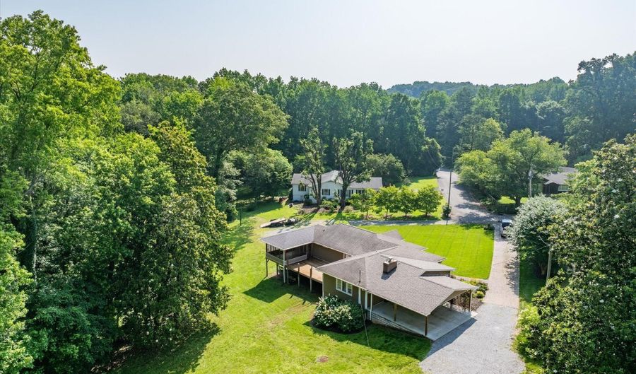 1218 Woodward Park, Athens, TN 37303 - 3 Beds, 2 Bath