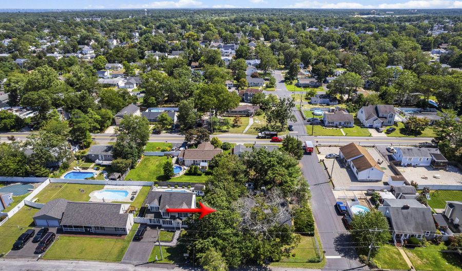 553 Ship Ave, Beachwood, NJ 08722 - 4 Beds, 1 Bath