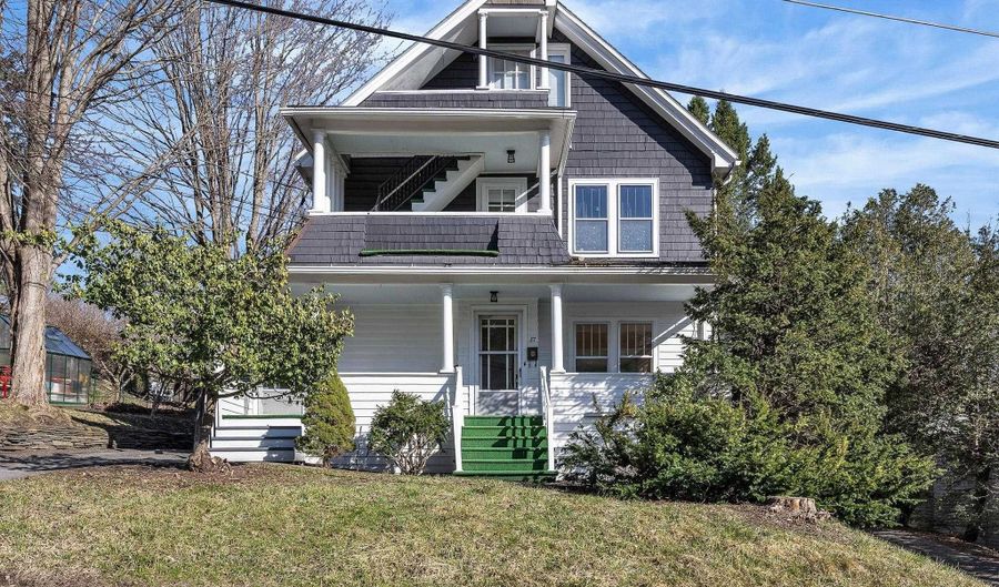 87 Currier St, Barre, VT 05641 - 6 Beds, 4 Bath