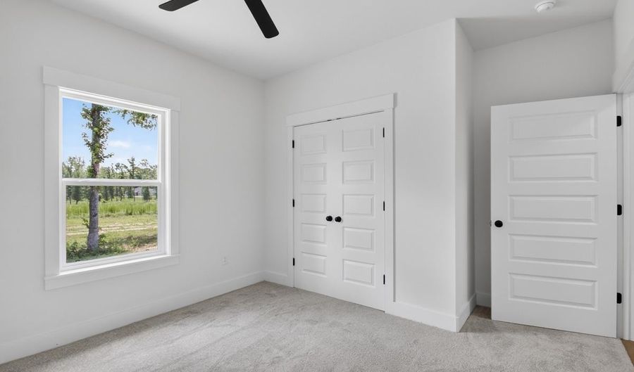 6748 N Detonti Rd, Bauxite, AR 72011 - 4 Beds, 3 Bath