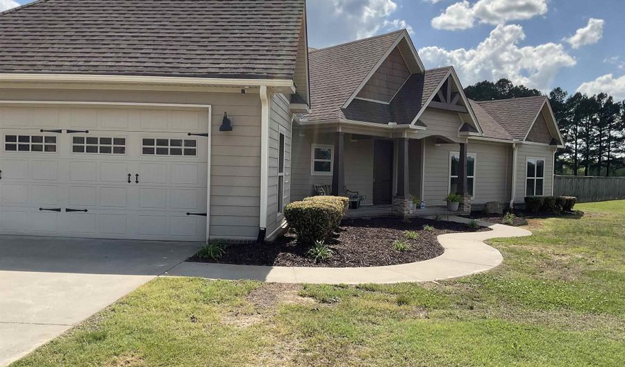 175 Vernon Harvey Rd, Beebe, AR 72143 - 3 Beds, 3 Bath