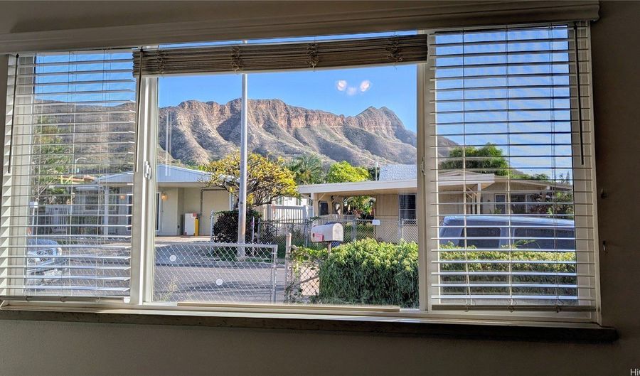 3032 Hinano St, Honolulu, HI 96815 - 4 Beds, 3 Bath