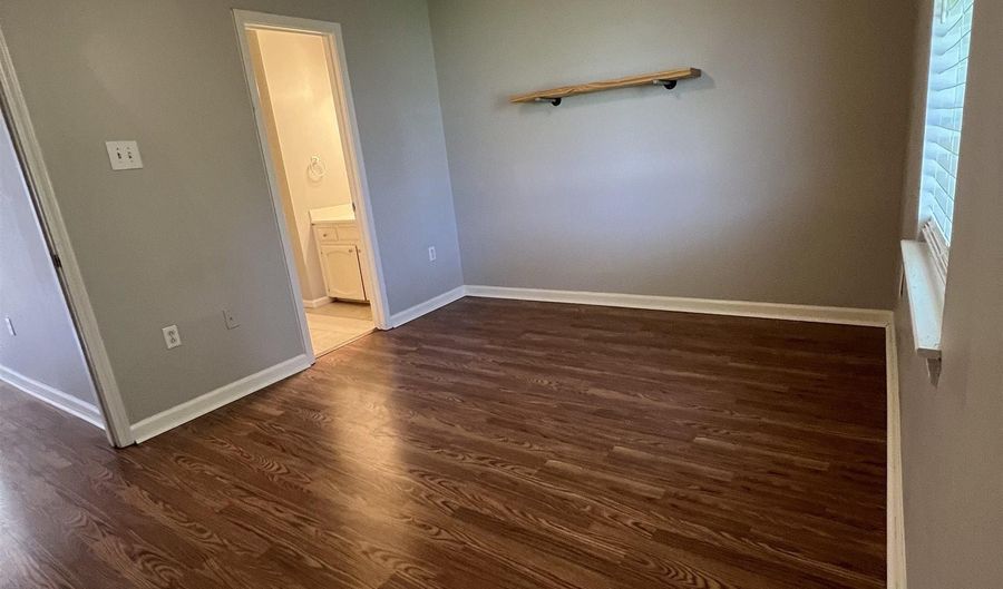 10064 Jefferson Highway Hwy #B, Baton Rouge, LA 70809 - 2 Beds, 3 Bath