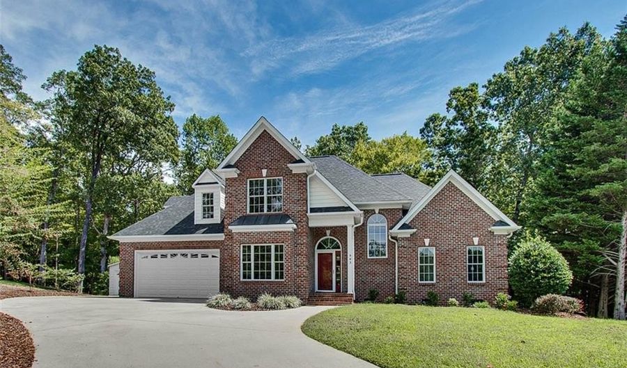 963 Edge Ct, Asheboro, NC 27205 - 3 Beds, 3 Bath