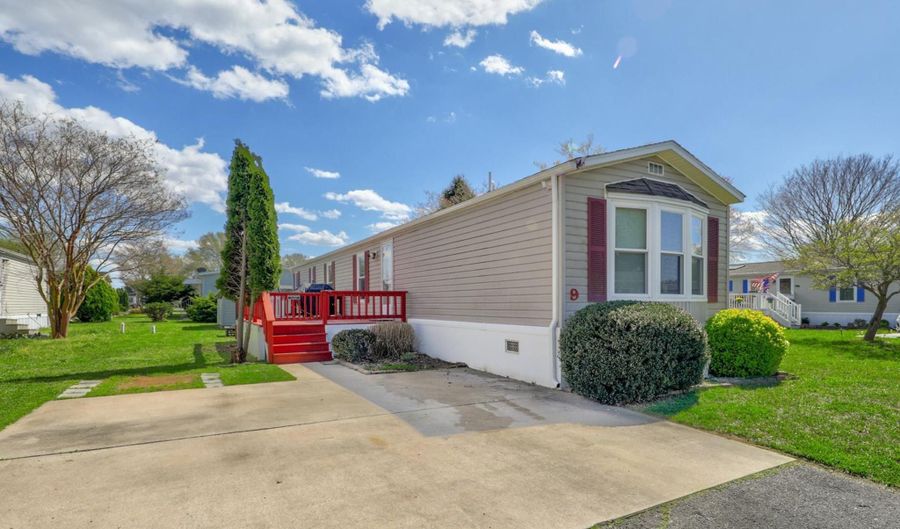 9 BRUNSWICK Ln, Lewes, DE 19958 - 3 Beds, 2 Bath