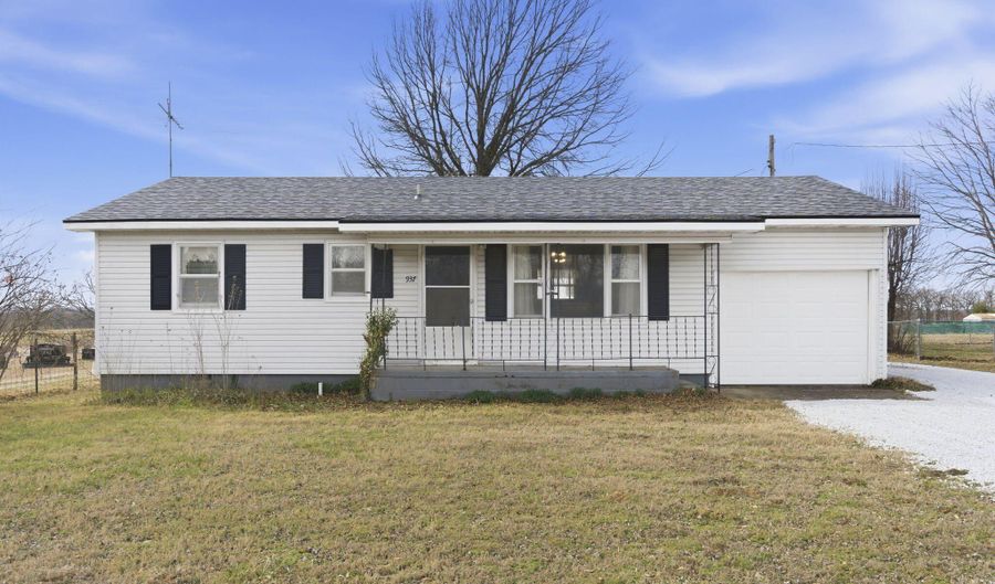 937 Missouri 245, Aldrich, MO 65601 - 2 Beds, 1 Bath