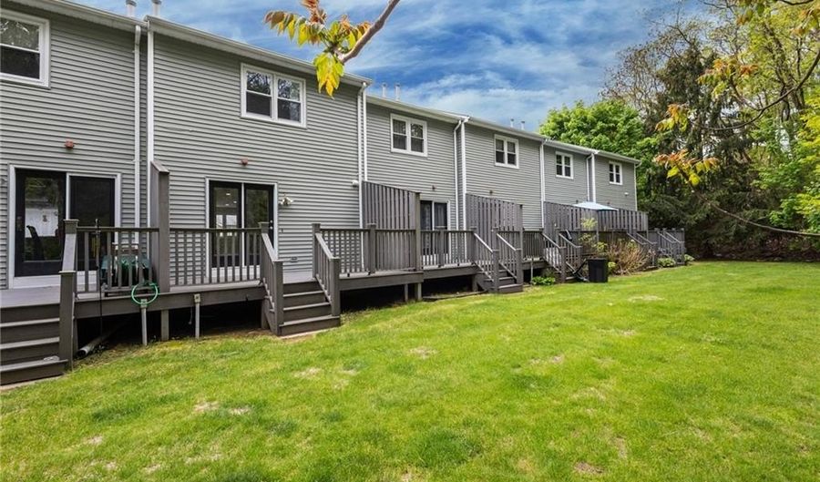 47 Morgan Ave 29, Johnston, RI 02919 - 2 Beds, 2 Bath