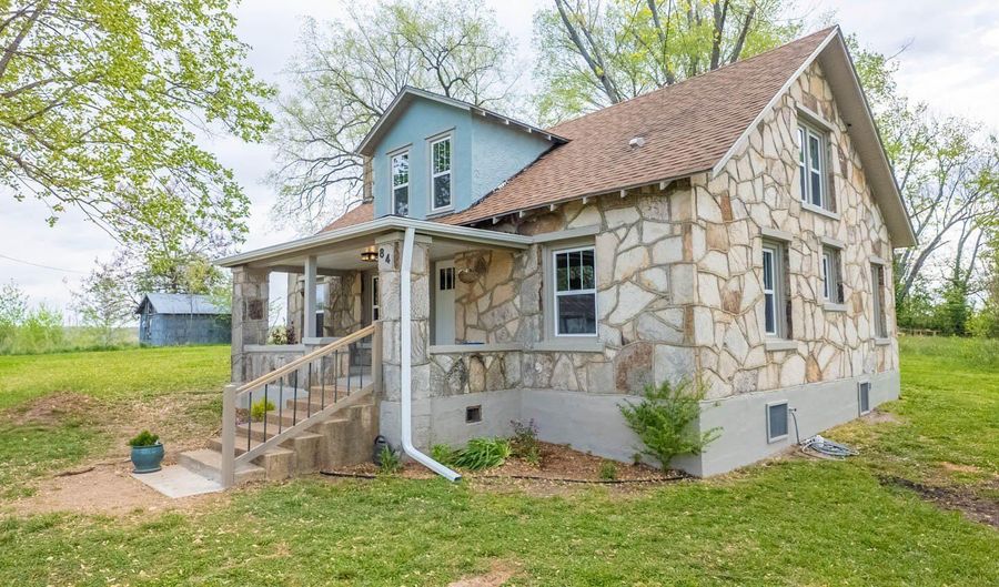 84 County Road 203c, Alton, MO 65606 - 4 Beds, 1 Bath