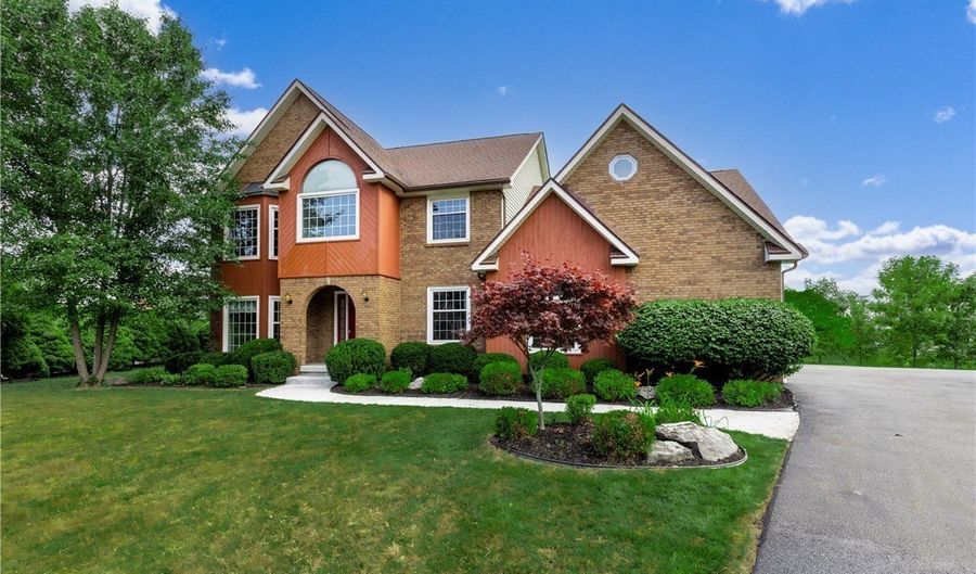 121 Summershade Ct, Amherst, NY 14051 - 4 Beds, 3 Bath