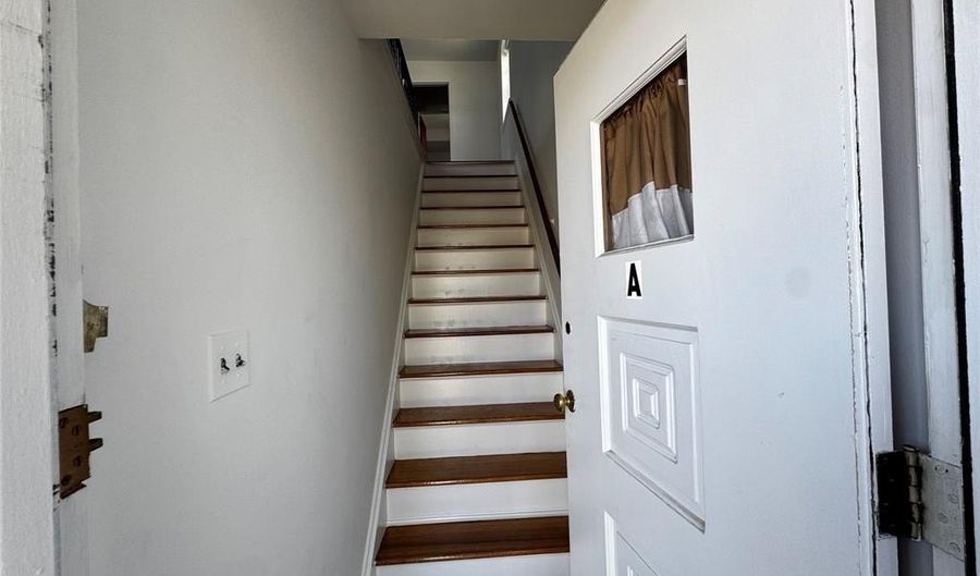 392 Washington Ave 1A, Bergenfield, NJ 07621 - 1 Beds, 1 Bath