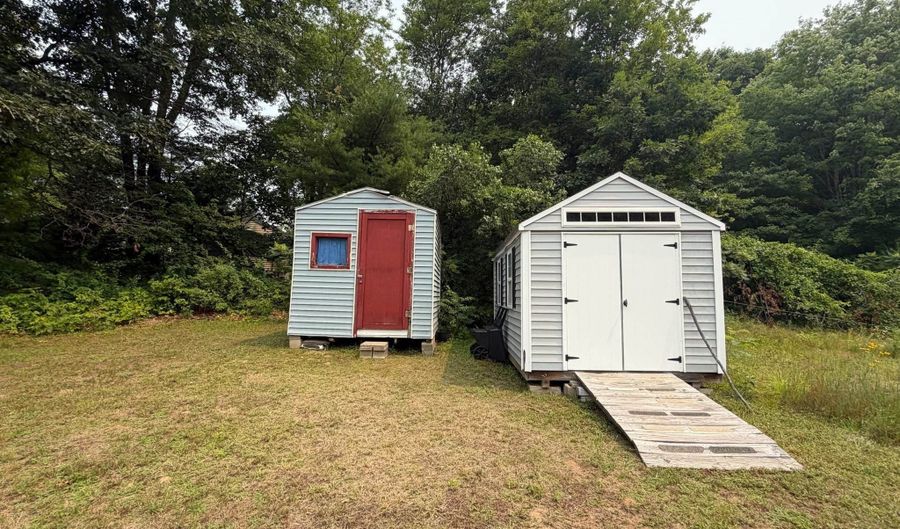 26 Edgewood Dr, Allenstown, NH 03275 - 3 Beds, 2 Bath
