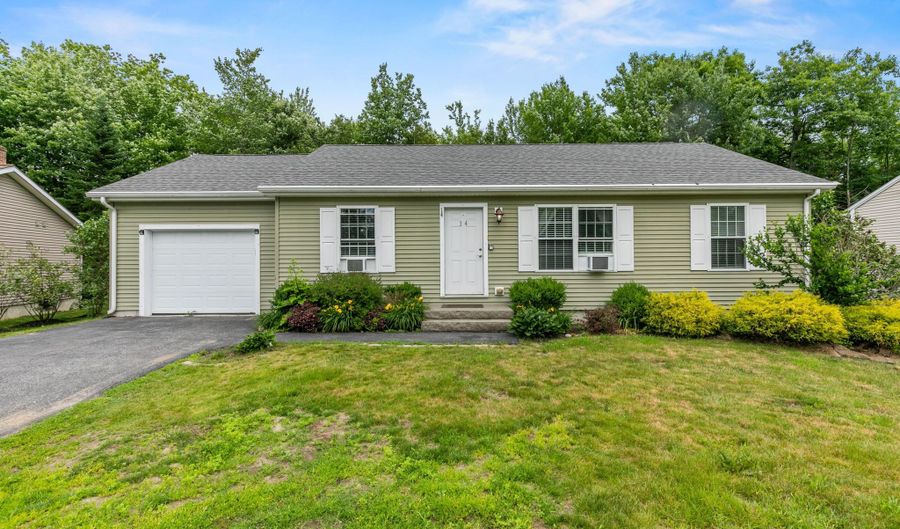 14 Fox Hollow Dr, Auburn, ME 04210 - 3 Beds, 3 Bath