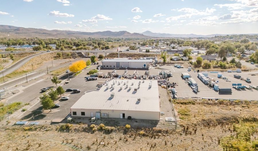 1345 Water St, Elko, NV 89801 - 0 Beds, 3 Bath