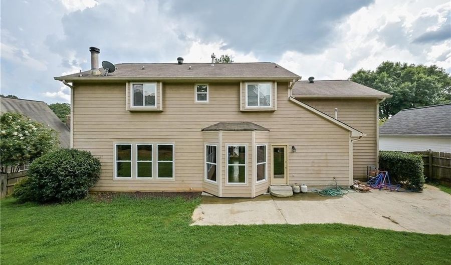 10840 Willow Meadow Cir, Alpharetta, GA 30022 - 6 Beds, 4 Bath