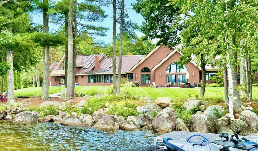 129 Loon Call Dr, Belgrade, ME 04917 - 6 Beds, 4 Bath