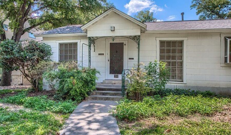 266 E Elmview Pl, Alamo Heights, TX 78209 - 2 Beds, 2 Bath