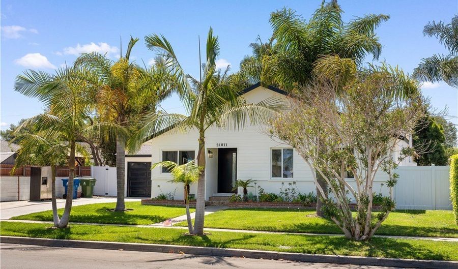 21011 La Salle Ave, Torrance, CA 90501 - 4 Beds, 2 Bath
