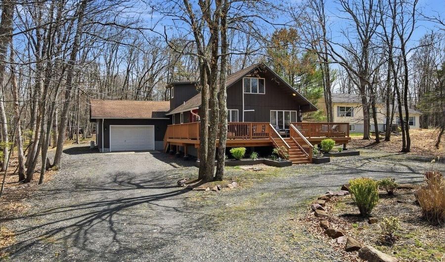240 Keats Ln, Albrightsville, PA 18210 - 3 Beds, 2 Bath