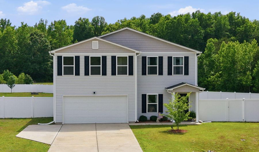 881 Ashbury Ln, Ayden, NC 28513 - 4 Beds, 3 Bath