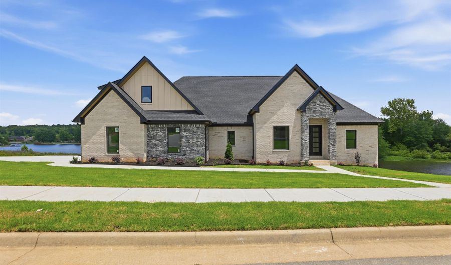 7612 S Shoreline Blvd, Benton, AR 72019 - 4 Beds, 3 Bath