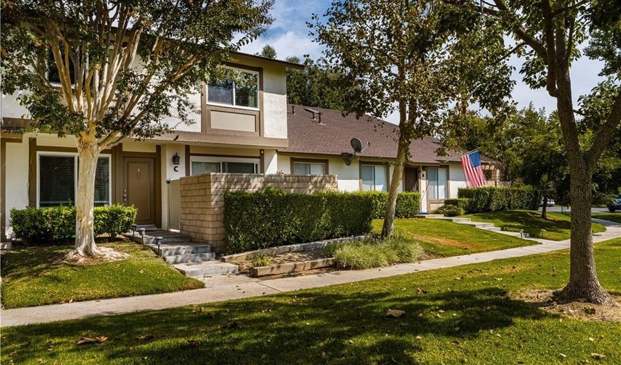 5497 E Willow Woods Ln C, Anaheim, CA 92807 - 3 Beds, 2 Bath