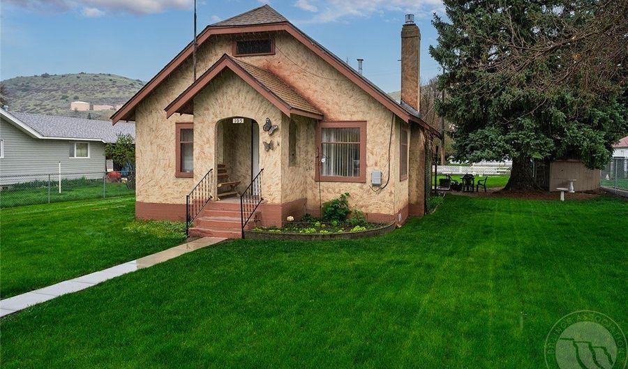 105 S Montana Ave, Absarokee, MT 59001 - 3 Beds, 1 Bath