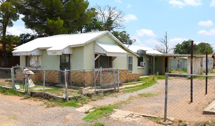 1404 E Ave F, Alpine, TX 79830 - 2 Beds, 1 Bath